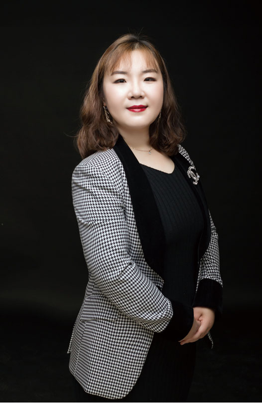 Sale Manager Cynthia